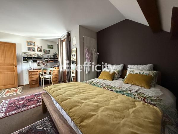 Maison 5 pièces - 165 m²