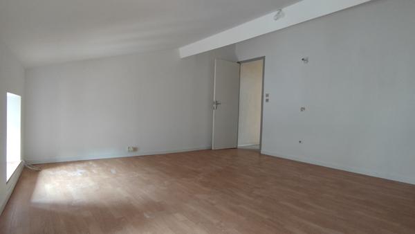 Montferrier, Maison T3 avec jardin et garage Montferrier