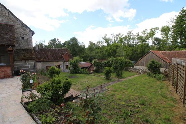 MAISON ANCIENNE HUISSEAU SUR COSSON 174 M²
