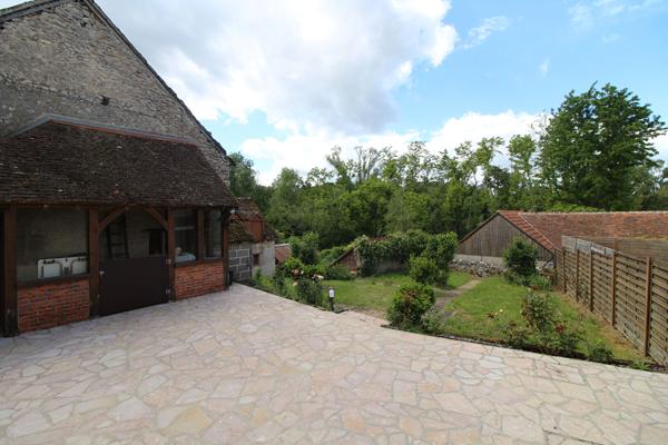 MAISON ANCIENNE HUISSEAU SUR COSSON 174 M²