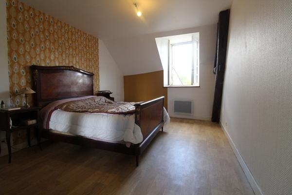 MAISON ANCIENNE HUISSEAU SUR COSSON 174 M²