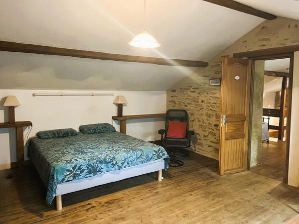 Maison 3 chambres avec beau jardin Champagnac la riviere