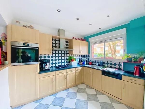 MAISON TYPE BÂTIR SEMI-INDIVIDUELLE AVEC GARAGE