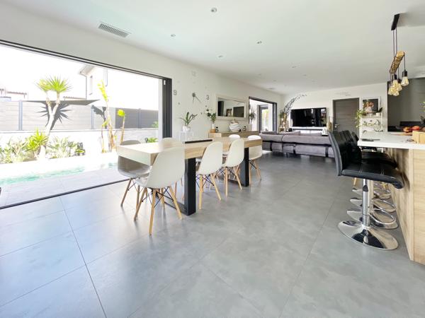 MAISON DE 120 M2 AVEC PISCINE (video 4K sur demande)