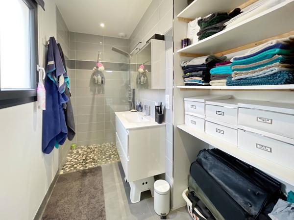 MAISON DE 120 M2 AVEC PISCINE (video 4K sur demande)