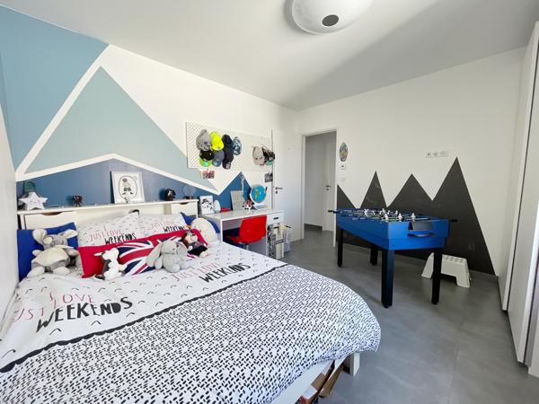 MAISON DE 120 M2 AVEC PISCINE (video 4K sur demande)