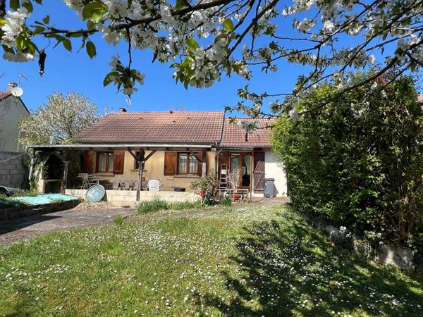 Maison de plain-pied - 66 m² - 3 chambres