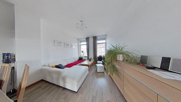 Appartement 2 chambres, un bureau et une terrasse