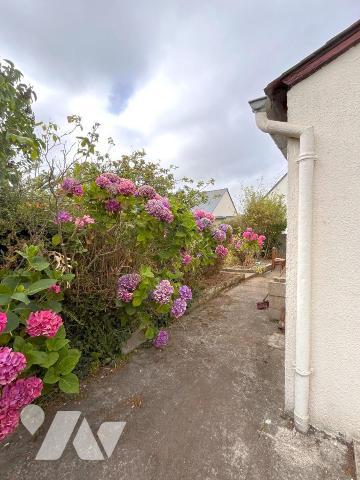 Maison de village à LEZARDRIEUX