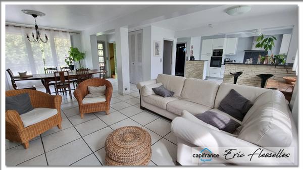 Maison à vendre 6 pièces plus une dépendance à GOURNAY SUR MARNE (93)