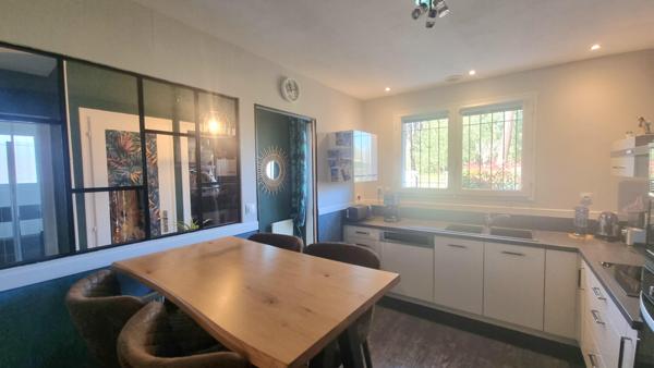 Maison 80 m², 3 pièces principales, terrain 745 m²