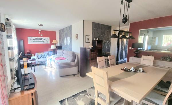 Maison 80 m², 3 pièces principales, terrain 745 m²