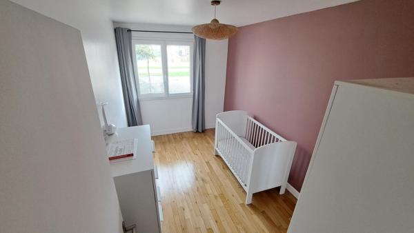 Appartement T3, garage, parking privatif, cave.