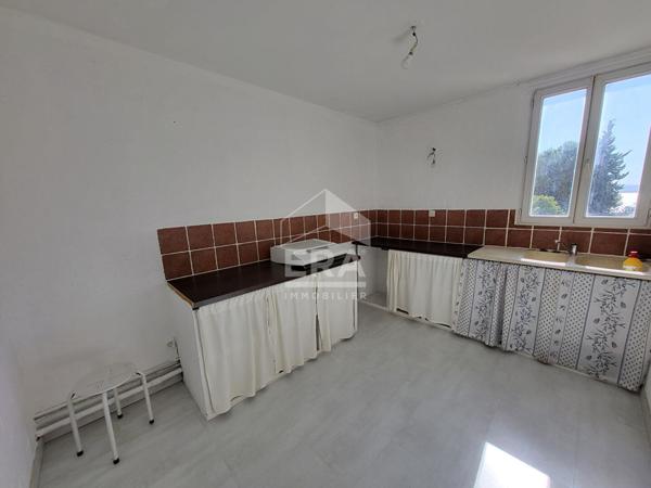 Appartement de 64 m² à vendre à Martigues avec vue étang