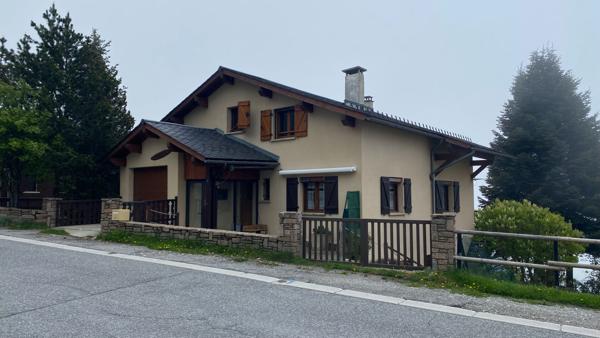 Vue lac de Matemale ? volumes, confort et cadre exceptionnel : une maison rare à saisir !