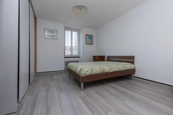 Vente                                                      Maison
                        
                     5 pièces                      115 m2                     à Bouvesse-Quirieu
