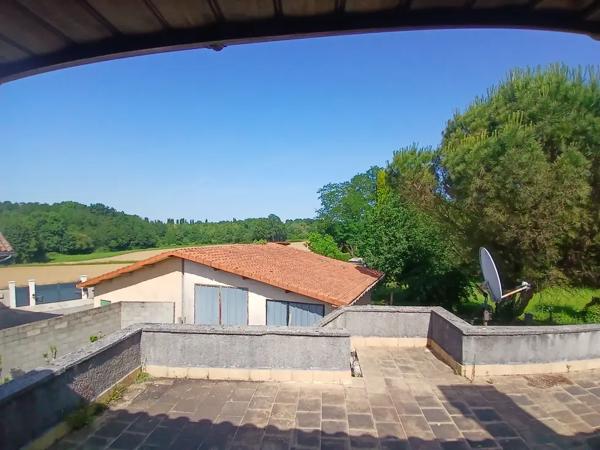 A SAISIR! ENSEMBLE IMMOBILIER 2 MAISONS, DÉPENDANCES ET TE