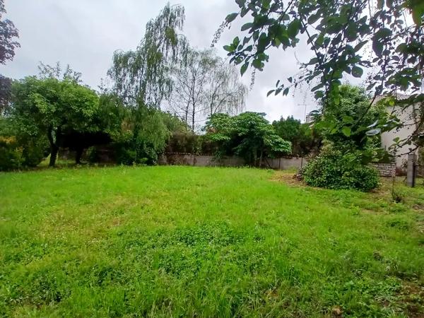 A SAISIR! ENSEMBLE IMMOBILIER 2 MAISONS, DÉPENDANCES ET TE
