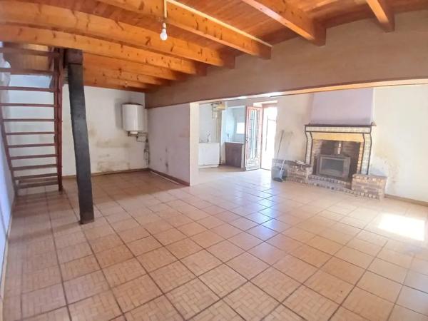 A SAISIR! ENSEMBLE IMMOBILIER 2 MAISONS, DÉPENDANCES ET TE