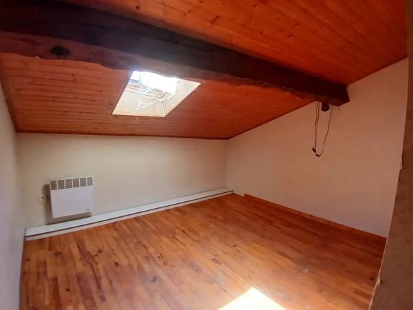 A SAISIR! ENSEMBLE IMMOBILIER 2 MAISONS, DÉPENDANCES ET TE