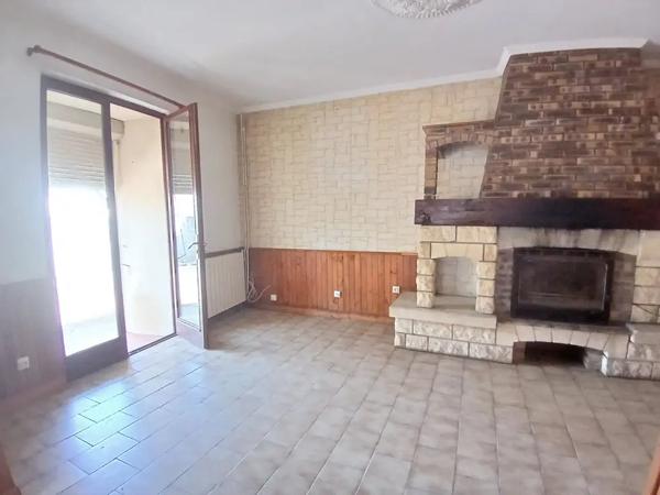A SAISIR! ENSEMBLE IMMOBILIER 2 MAISONS, DÉPENDANCES ET TE