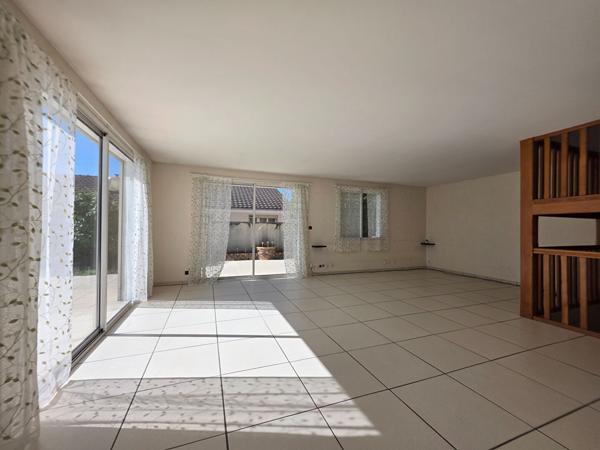 Maison Perrigny Les Dijon 6 pièce(s) 229 m2