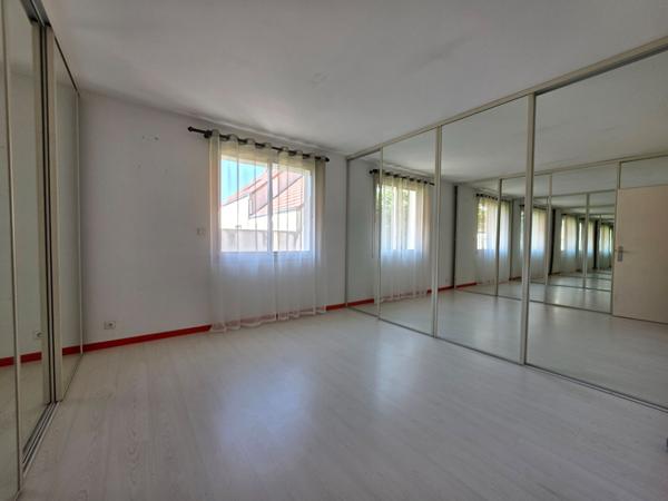 Maison Perrigny Les Dijon 6 pièce(s) 229 m2
