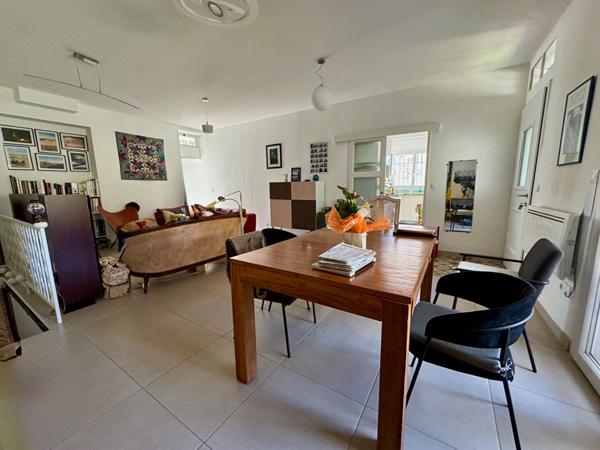 Beaumont 13012 Maison type 5 avec jardin