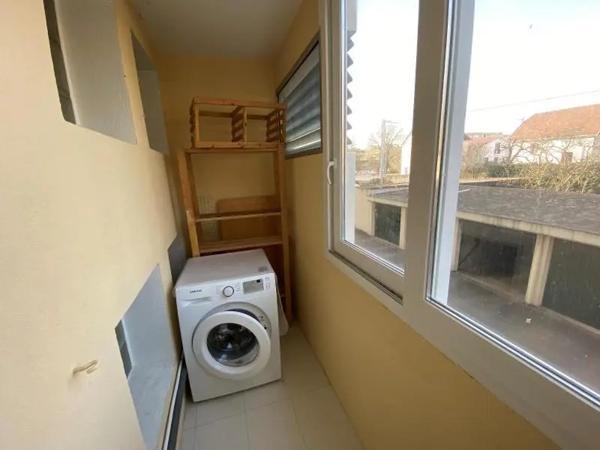 Appartement à louer 3 pièces 69.88m² Dijon (21000)