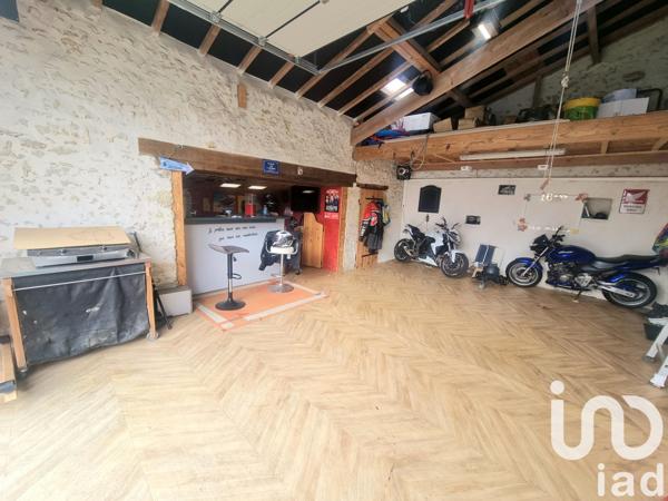 Maison à vendre 10 pièces 188 m² Sainte-Hermine
