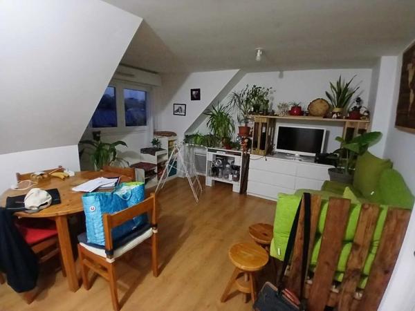 Vente                                                      Appartement
                        
                     2 pièces                      39 m2                     à Saint-Sébastien-sur-Loire