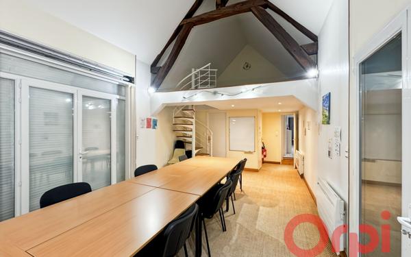 Immeuble à vendre    7 pièces • 147 m2 Saint-Amand-Montrond