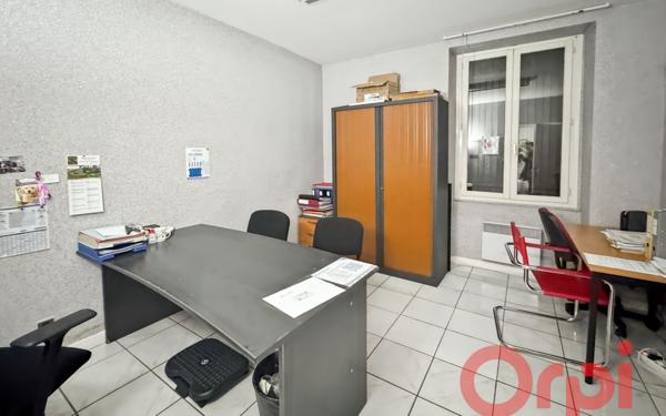 Immeuble à vendre    7 pièces • 147 m2 Saint-Amand-Montrond