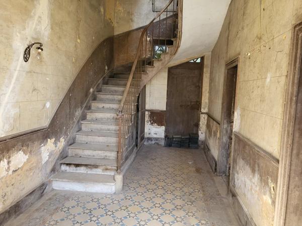 Immobilier Étrépagny (27150) – Maison 360m2 – 324 000 €