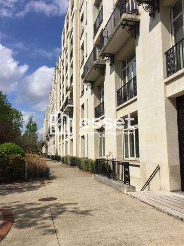 Location Appartement 7 pièces 230 m² - Neuilly Sur Seine 92200