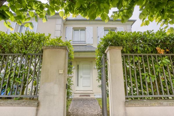 BUZENVAL - Maison familiale 5 chambres avec jardin plein sud, au calme