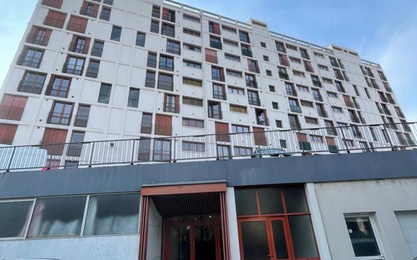 Appartement à vendre    2 pièces • 31,21 m2 Montluçon