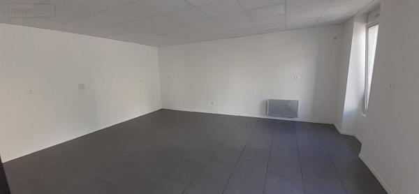 Fonds et/ou murs commerciaux à louer à Loudéac dans les Côtes-d'Armor (22600), ref : 22110-L373