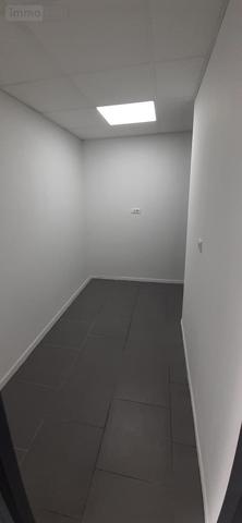 Fonds et/ou murs commerciaux à louer à Loudéac dans les Côtes-d'Armor (22600), ref : 22110-L373