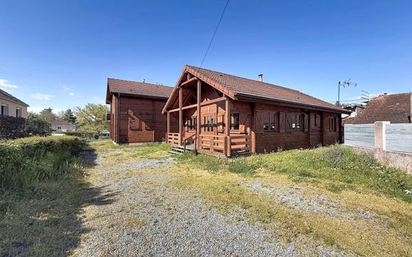 Maison à vendre    6 pièces •  Montceau-les-Mines