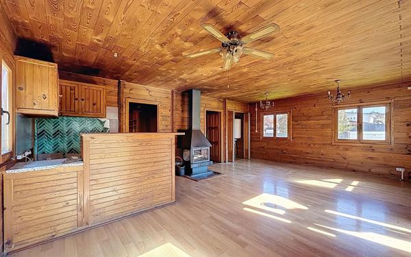 Maison à vendre    6 pièces •  Montceau-les-Mines