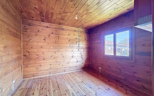 Maison à vendre    6 pièces •  Montceau-les-Mines