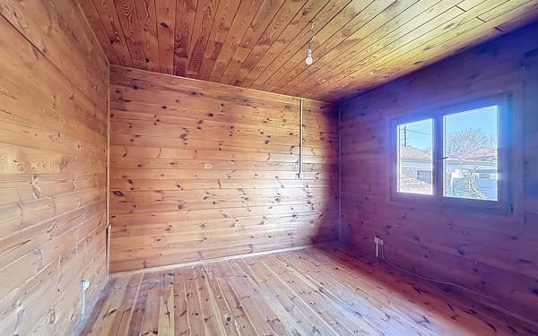 Maison à vendre    6 pièces •  Montceau-les-Mines