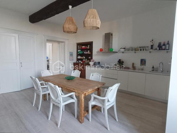 Maison de ville de 325 m²