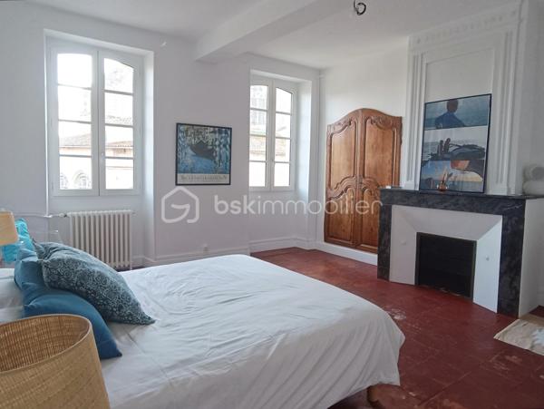 Maison de ville de 325 m²