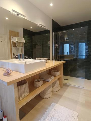 Maison de ville de 325 m²