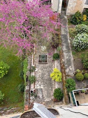 Maison de ville de 325 m²