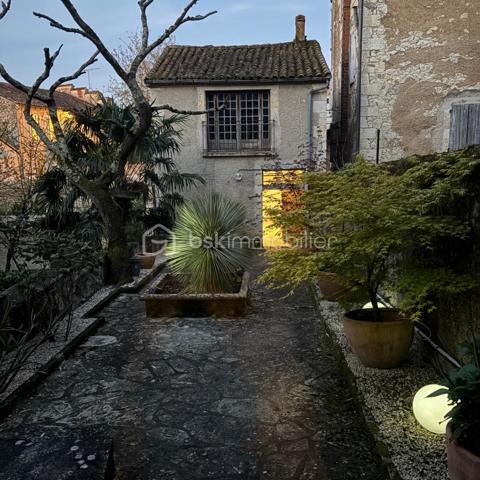 Maison de ville de 325 m²