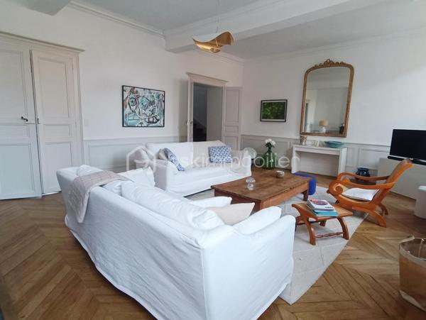 Maison de ville de 325 m²