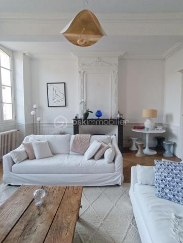 Maison de ville de 325 m²